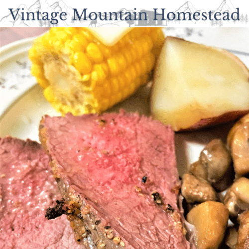 https://oneacrevintagehome.com/wp-content/uploads/2022/11/roast-beef-mushrooms-potatoes-500x500.png